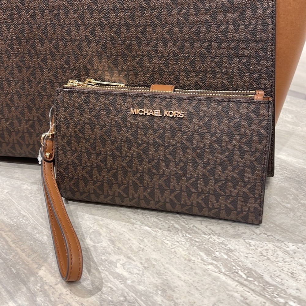 Michael Kors Jet Set Travel Large Double-Zip Wristlet-Wallet-PhoneHolder Brown